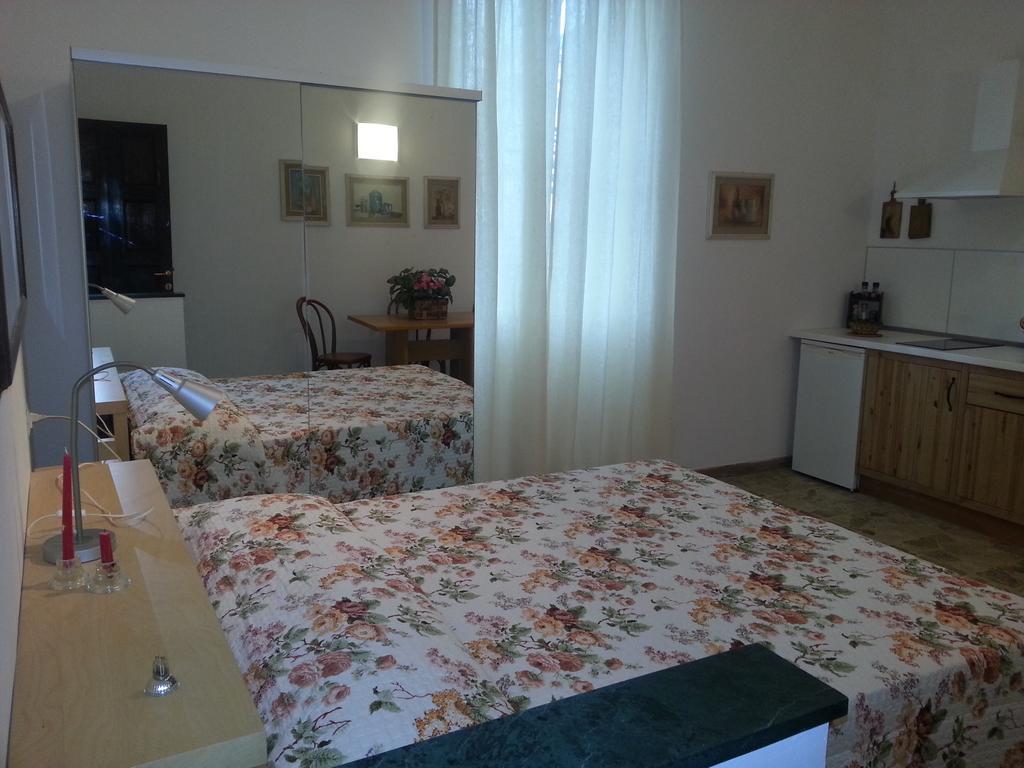 Little Garden Donatello Apartment ฟลอเรนซ์ ภายนอก รูปภาพ