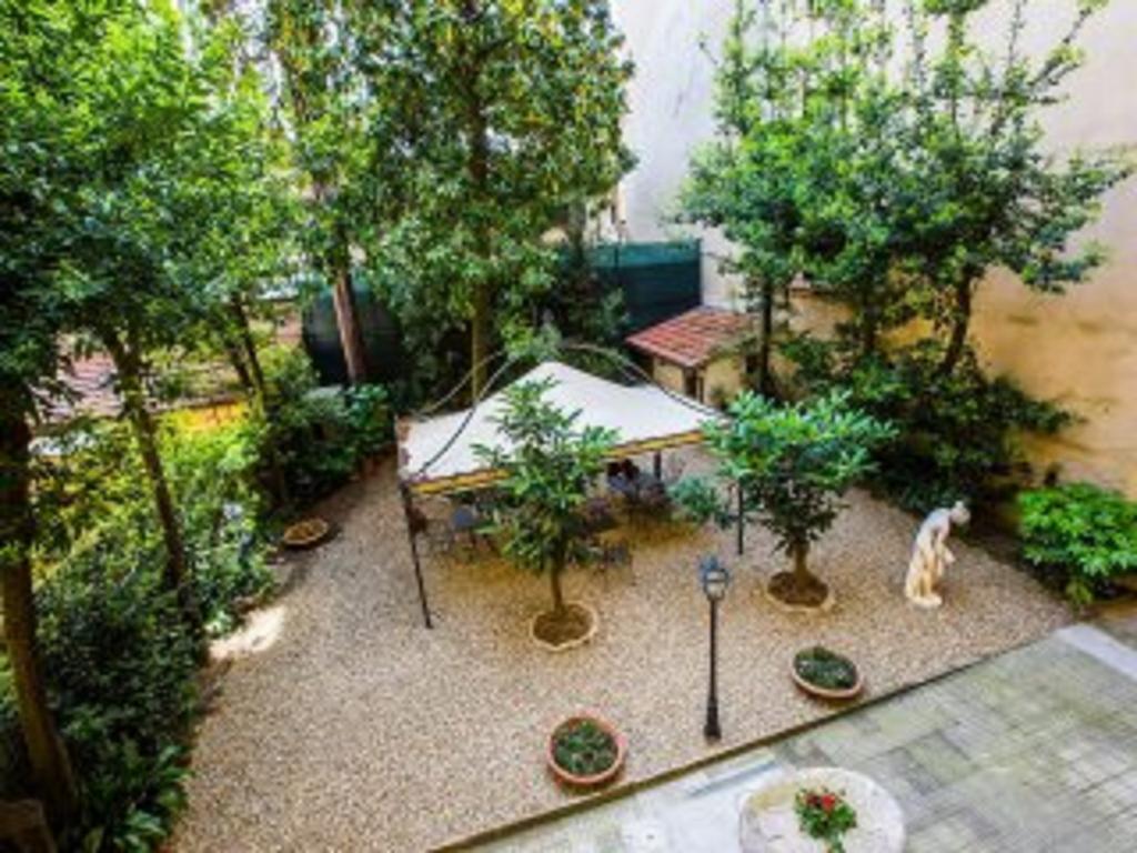 Little Garden Donatello Apartment ฟลอเรนซ์ ภายนอก รูปภาพ